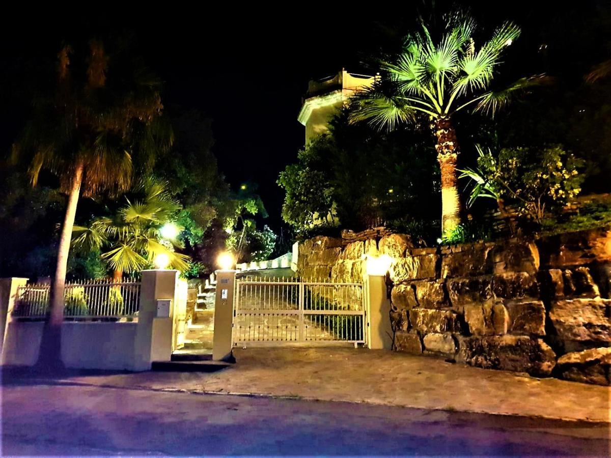 Villa Svim, Walking Distance To The Beach! Marbella Exterior foto