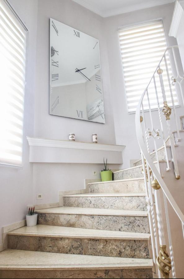 Villa Svim, Walking Distance To The Beach! Marbella Exterior foto